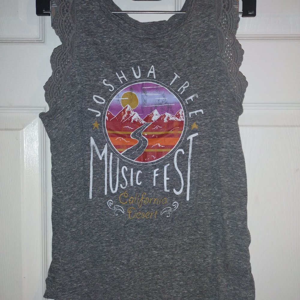 Girls xl top
